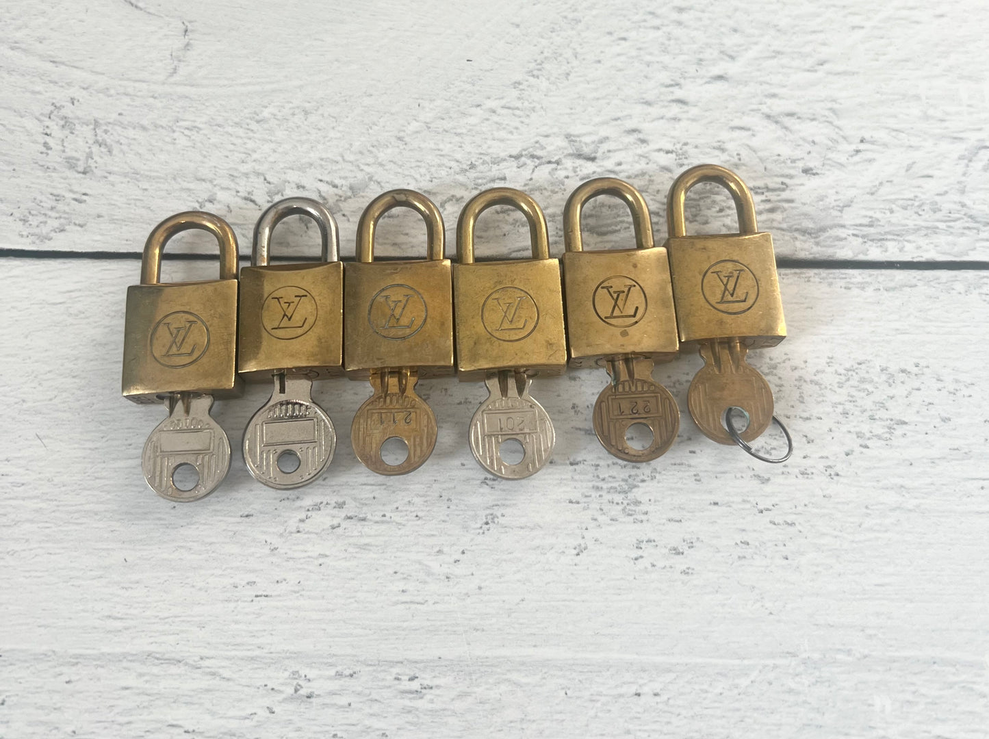 LV Lock and Key Sets